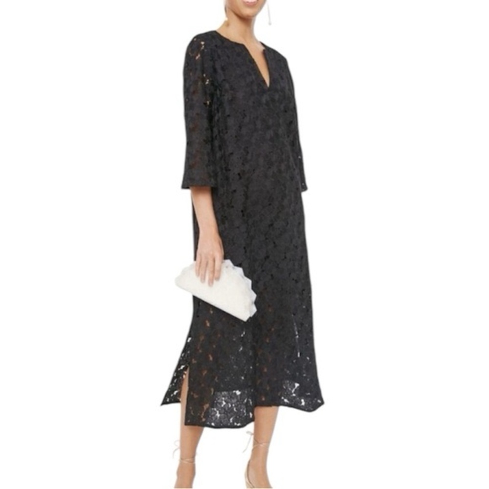 NWOT Black Lace Jamie Dress with V-Neck Small